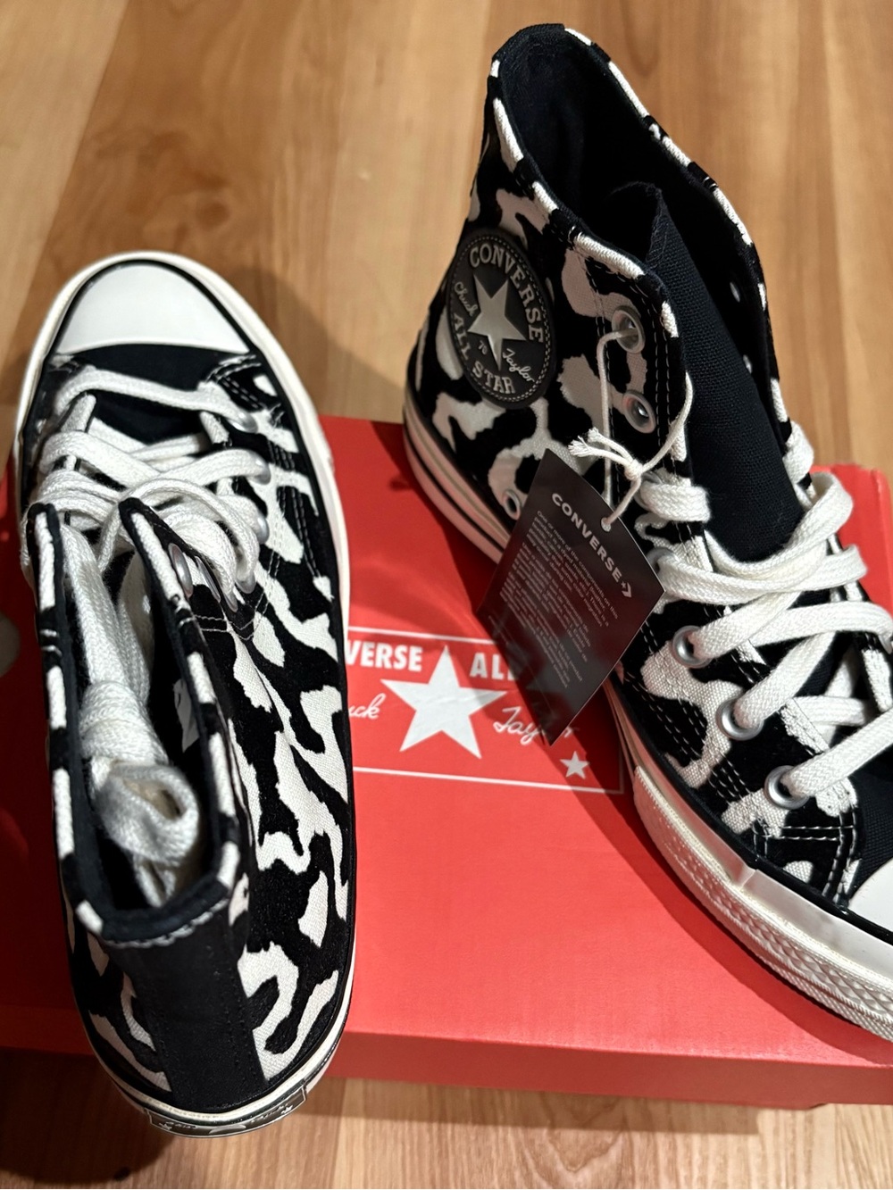 Converse Chuck 70 Hi Leopard Remix Black & White – Women’s 7 / Men’s 5 – NWT - Picture 3 of 12